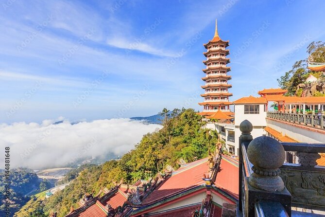 Kuala Lumpur (Genting Highlands 7.5 Hours Private Tour) - Exploring Kuala Lumpurs Highlights