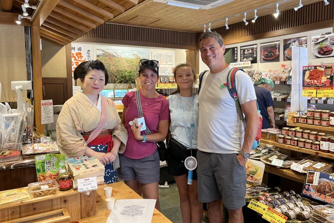 Kyoto Nishiki Market Food and Walking Tour
