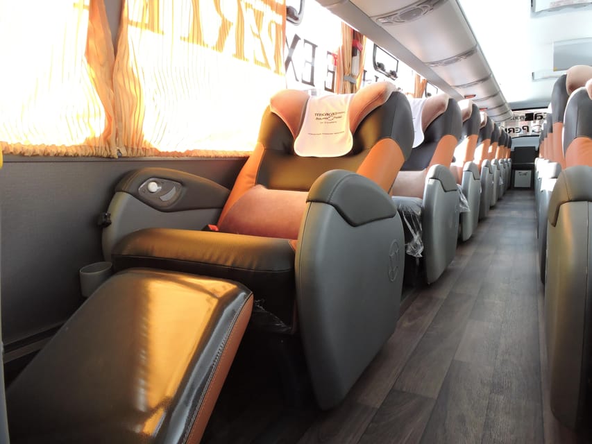 La Paz: Bus Ticket to Uyuni (Premium Sleeper Bus)