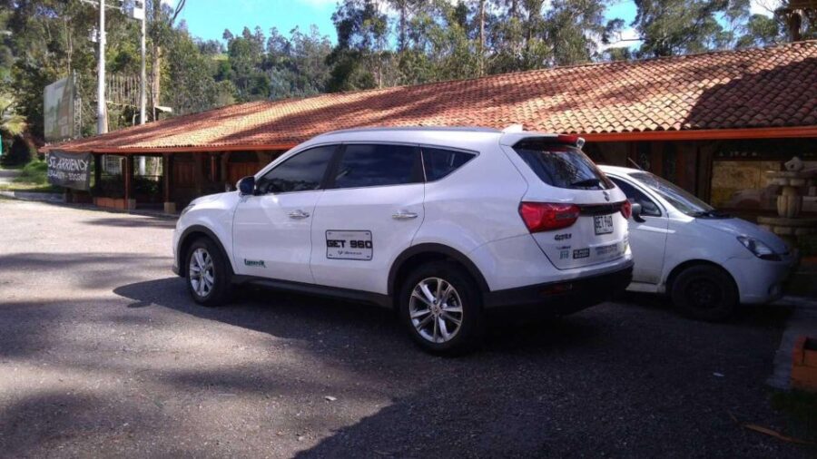 Leticia Arrival or Departure Transfer: Alfredo Vásquez Cobo - Service Overview
