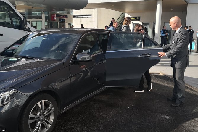 Low Cost Transfers – Lisbon Airport to Downtown