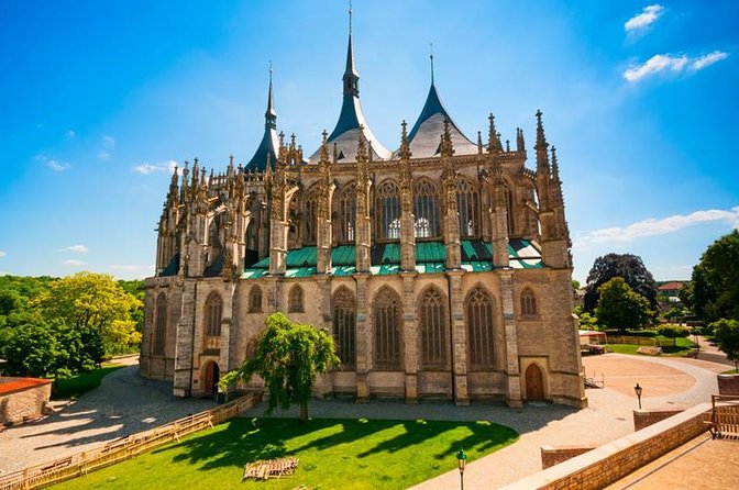Luxury Private Day Trip From Prague to Kutná Hora - Pricing and Booking Details