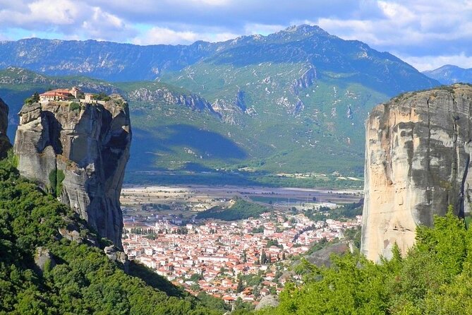 Magical Delphi, Impressive Meteora, Legendary Thermopylae 2d - Pricing and Booking Details