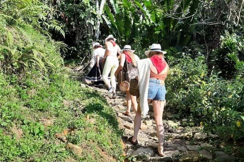 Medellin: Guatapé Day Tour With Coffee Farm Visit - Tour Overview