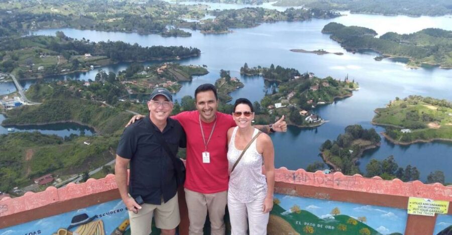 Medellin: Peñol Rock and Guatape Group Tour - Tour Overview