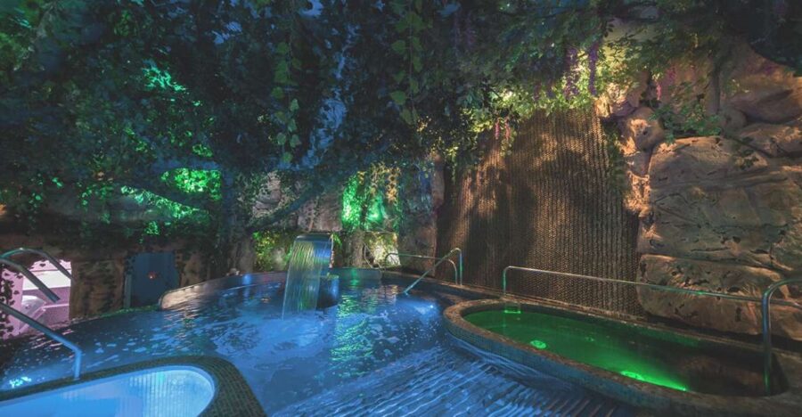 Medellín: Spa Experience With Dinner, Massage and Sauna - Spa Experience Overview