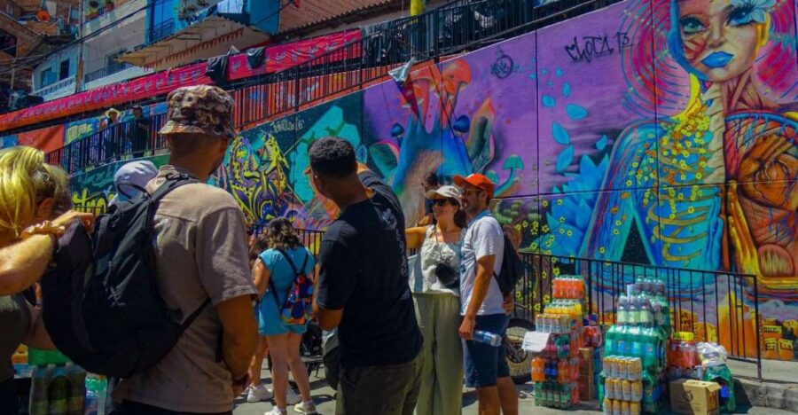 Medellin: Tour Comuna 13 Beyond the History and Graffiti - Tour Overview