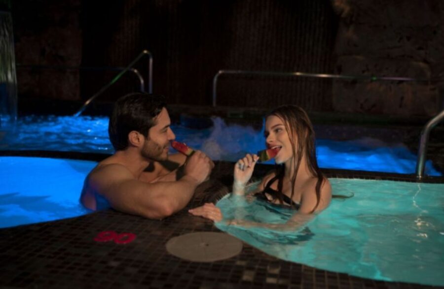 Medellin: Water Therapy, Facial & Steam Wellness Treatment