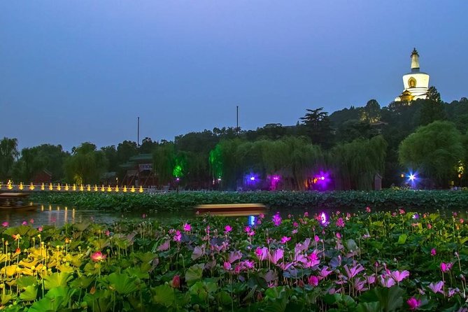 Mini Group Tour: Jingshan Hill, Beihai Park, Prince Kungs Mansion, Lama Temple
