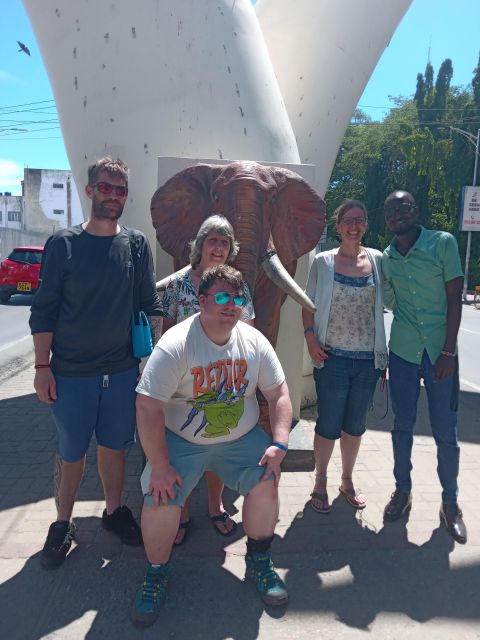 Mombasa City Tour,Fortjesus,Oldtown,Tusks and Spice Market.