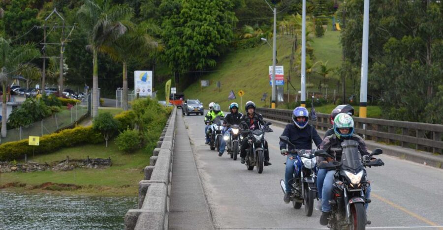 Motorcycle Tour From Medellin to Guatape