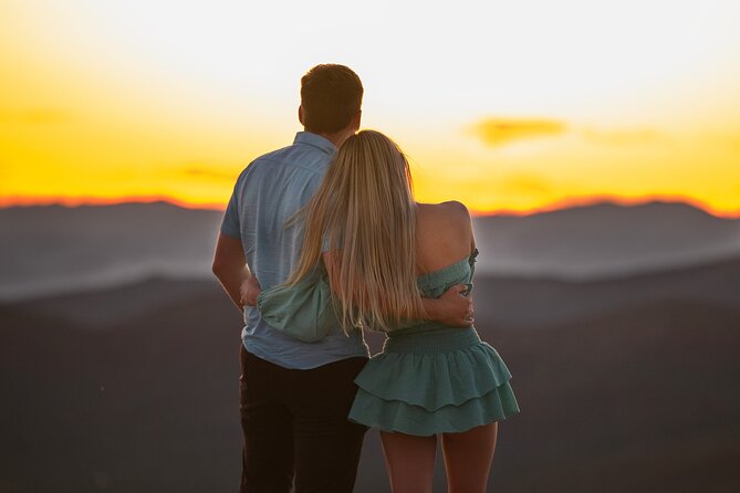 Mountain Majesty: 4-Hour Jeep Adventure and Couples Picnic