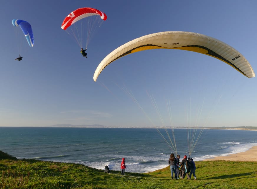 Nazare: Paragliding Tandem Flight
