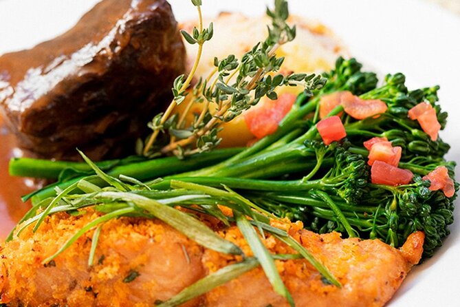 Newport Beach Christmas Eve Buffet Dinner Cruise - Inclusions and Amenities