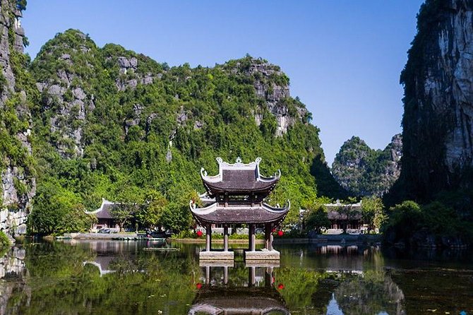 Ninh Binh Day Tour: Hoa Lu – Tam Coc – Mua Cave
