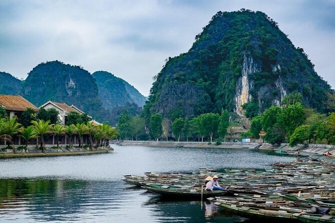 Ninh Binh Full Day Tour to Hoa Lu & Tam Coc via Boat,Bike &Lunch - Tour Overview