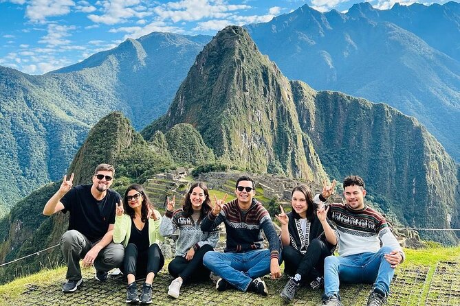 One-Day Visit to Machu Picchu by Luxurious Vistadome Train.
