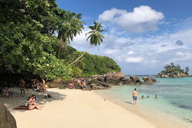 One Way Seychelles Private Airport Transfer