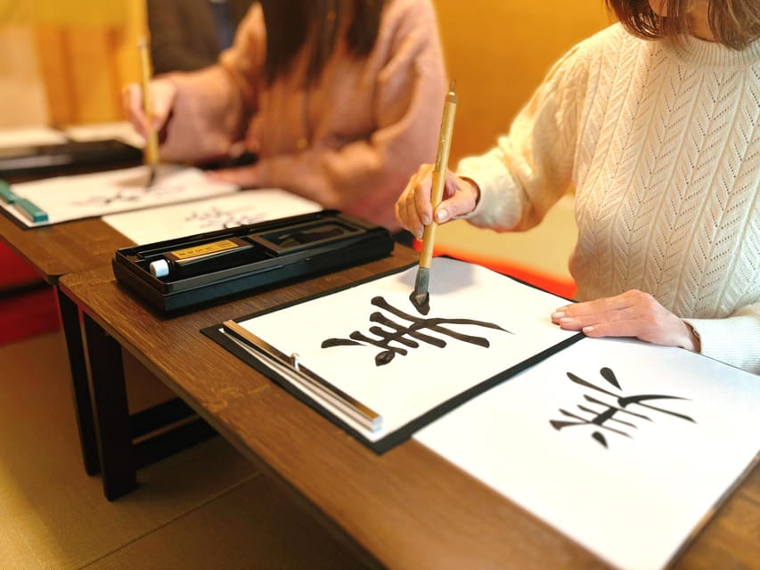 Osaka: Japanese Calligraphy Experience | Power Traveller