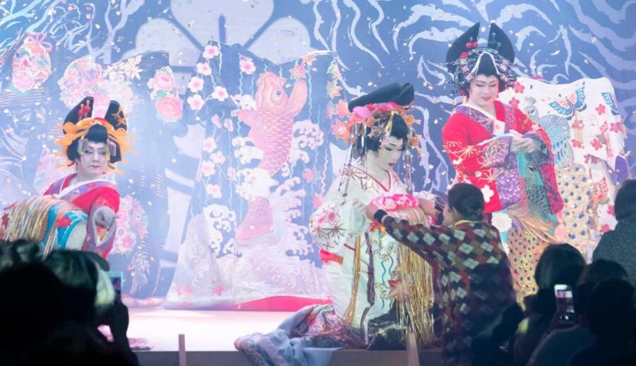 Osaka: Taishu Engeki Show and Hot Spring Experience in Minoo - Experience Overview