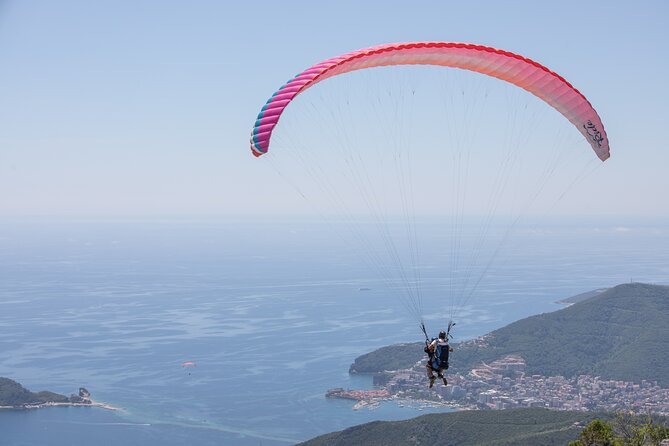 Paragliding in Budva