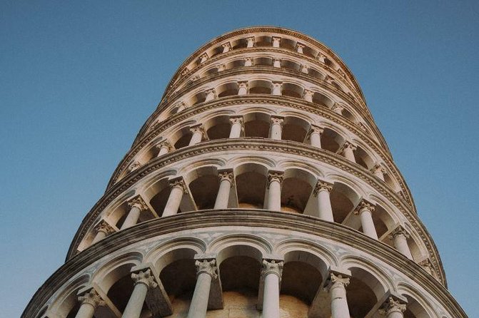 Pisa & Lucca Full-Day Tour With Leaning Tower Access