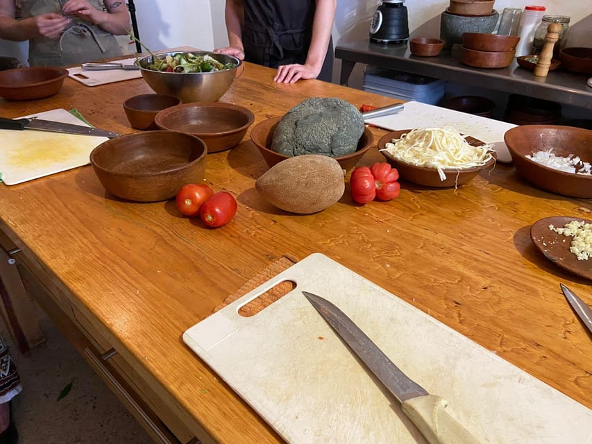 Prepare an Oaxacan Mole by a Traditional Cook.