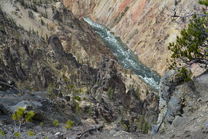 Private Full-Day Grand Canyon of Yellowstone Hiking Adventure (Up to 8 People) - Meeting and Pickup