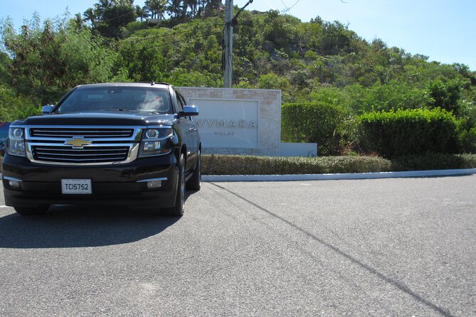 Private Luxury SUV Transfer Providenciales Airport (Round-Trip)