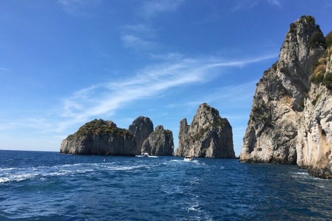 Private Morning Capri Luxury Yacht Transfer & Italian Breakfast