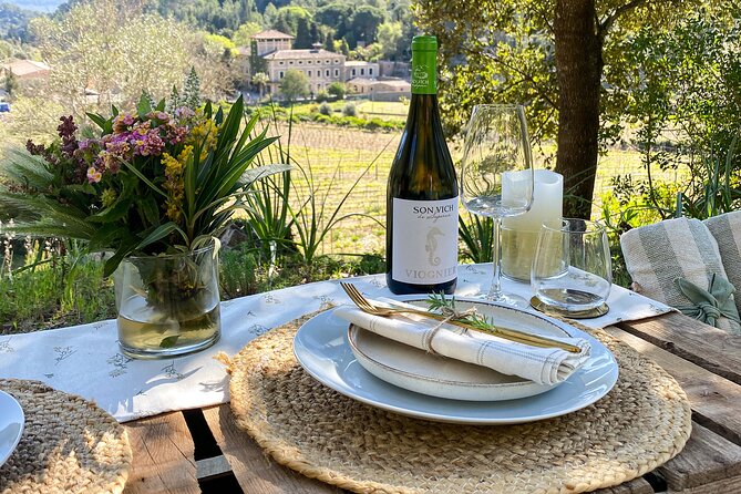 Private Picnic Experience With Winery Tour & Tasting in Mallorca - Picnic Menu Highlights