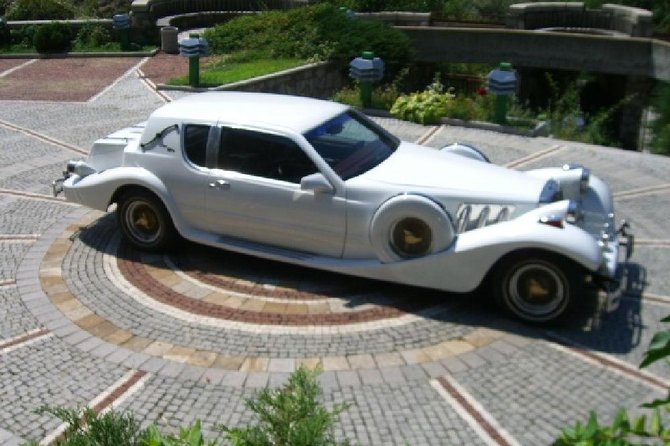 Private Retro Stylish Tour of Sliven With Tiffany Classic
