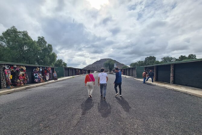 Private Tour: Teotihuacan Pyramids With Virtual Reality