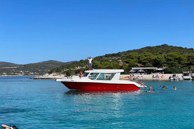 Private Transfer by Speedboat From Hvar to Split Airport
