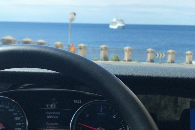 Private Transfer From Amalfi or Ravello to Naples With Stop in Pompeii (2hours)