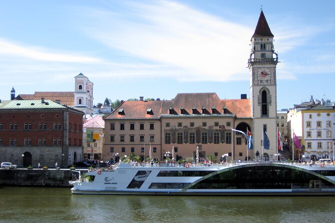 Private Transfer From Passau to Prague