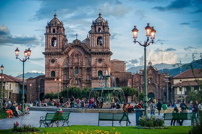 Private Transfer From Valle Sagrado to Alejandro Velasco Astete (Cuz) Airport