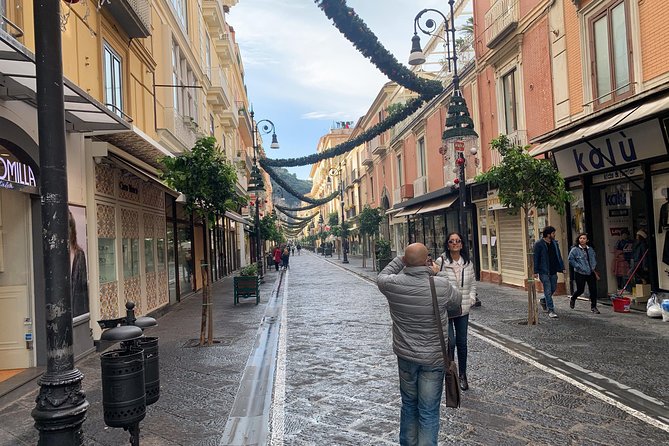 Private Transfer Naples to Sorrento Stop to Pompeii and Pizza