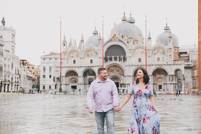 Private Vacation Photography Session With Local Photographer in Venice - Key Features of the Package