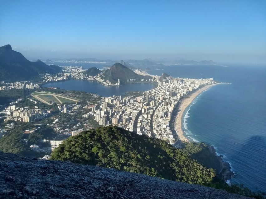 Rio De Janeiro: Morro Dois Irmãos Trail