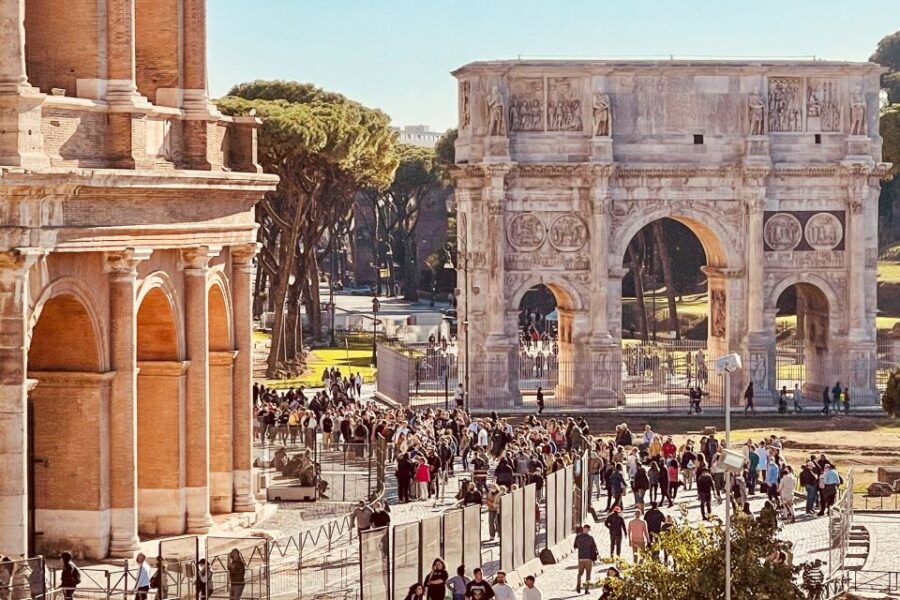 Rome: Colosseum, Palatine Hill and Roman Forum Guided Tour