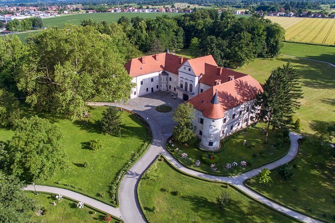 Royal Castle Tour – Small/Private Group