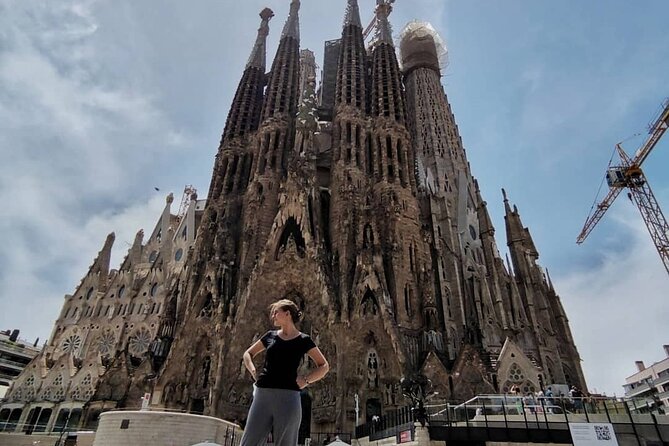 Sagrada Familia Skip the Line Ticket With Audioguide