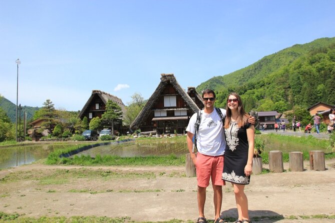Shirakawago Day Trip: Government Licensed Guide & Vehicle From Takayama - Highlights of the Shirakawago Day Trip