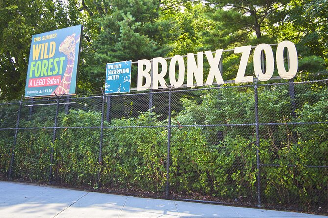 Skip the Line Tickets to Bronx Zoo With Private Transfers
