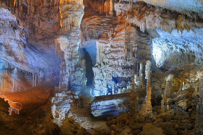 Small Group Tours to Jeita Grotto and Byblos With Tickets
