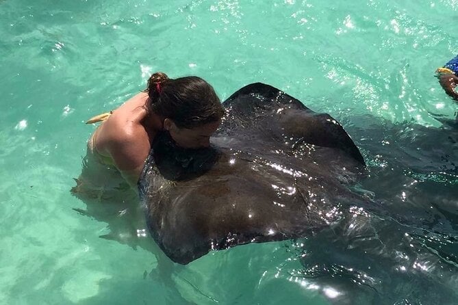 Stingray City Experience, Devils Bridge and Long Bay Beach