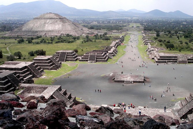 Teotihuacan Piramids and Shrine of Guadalupe Without Lunch From Mexico City - Tour Highlights