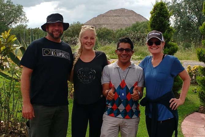 The Best Private Tour, Pyramids of Teotihuacán and Basilica!