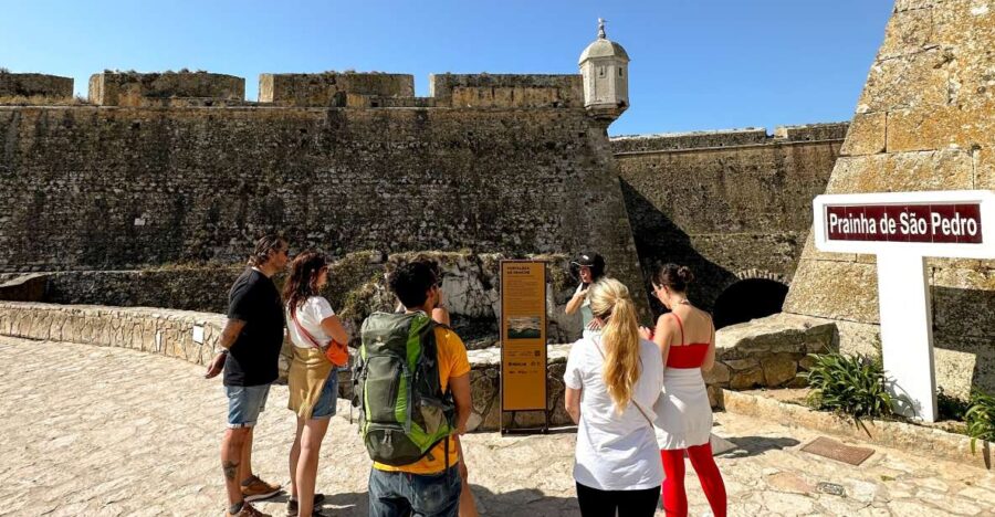 Tour: Peniche + Museum of Political Prison + Tasting Offer
